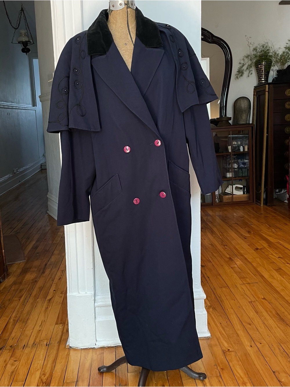 100% WOOL Vintage Long Double-Breasted Navy Coat with Velvet Collar